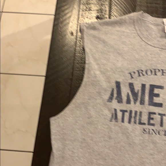 XL Gildan No Sleeve American Athletic Dept T-Shirt - Picture 3 of 7